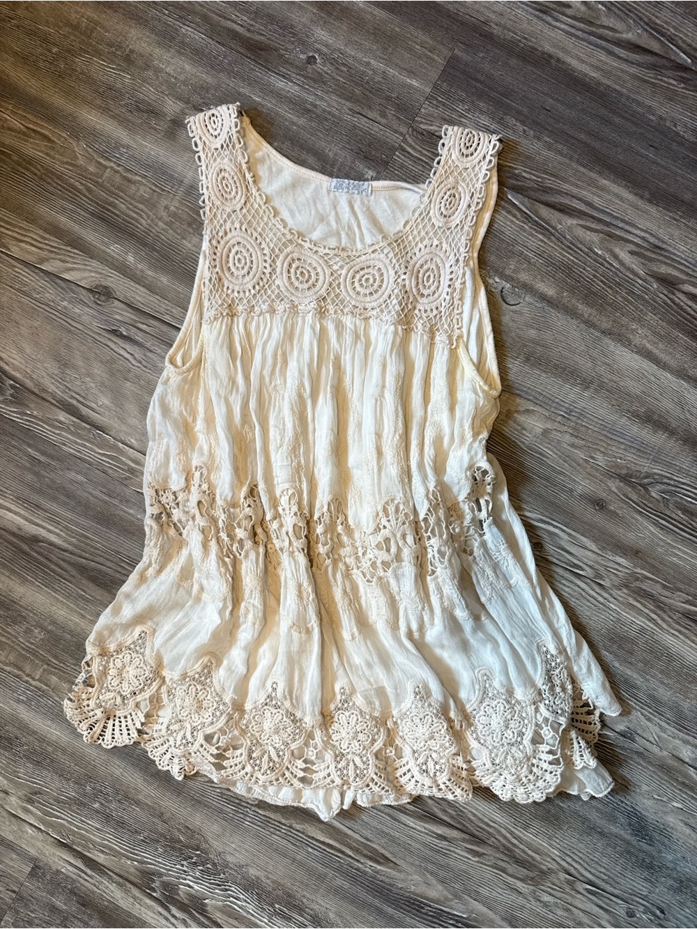 Women’s Cream Crochet Lace Tank Top
